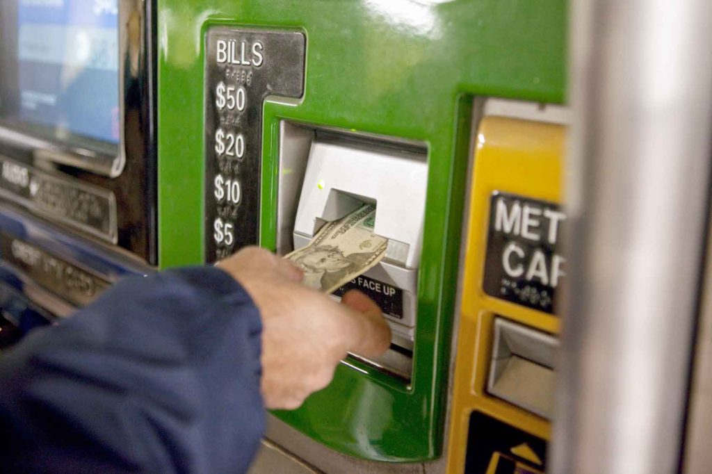 Money - buying metrocard